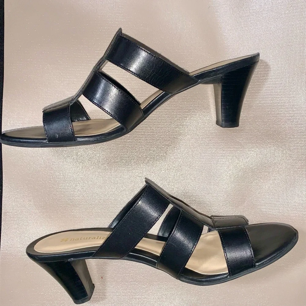 Naturalizer Black Leather Strappy Slide Heels Size 7M - Picture 2 of 10